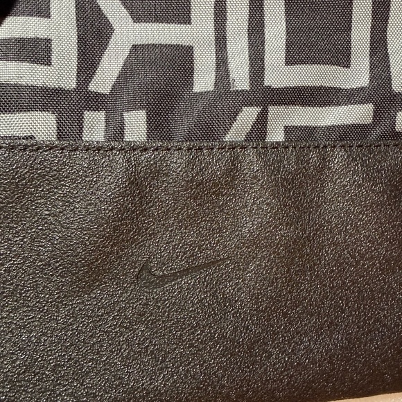 NWT Nike Black/Gray Logo Drawstring Gym Sack - Picture 4 of 10